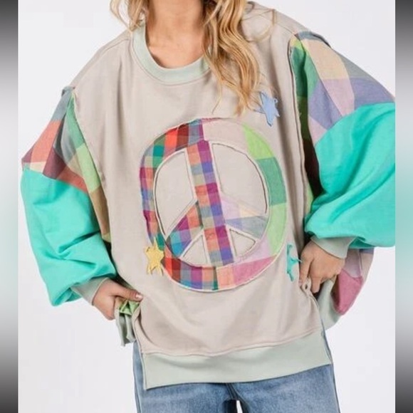 Sage + Fig Tops - SAGE AND FIG Oversized Sweatshirt Appliqué Patch Women’s Large BohoCore